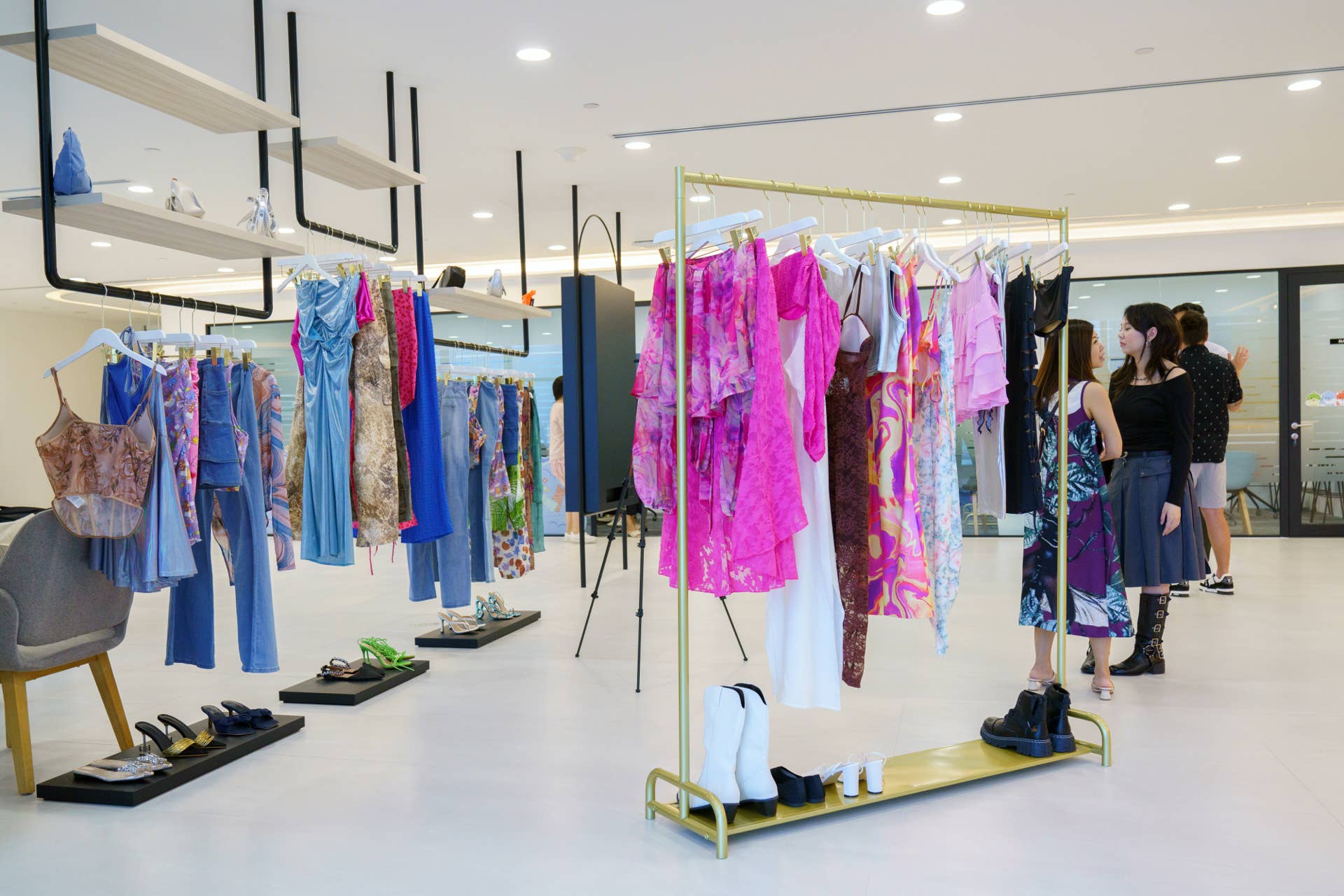 fast fashion dresses Couture Fashion Vs. Fast Fashion fashionsfl