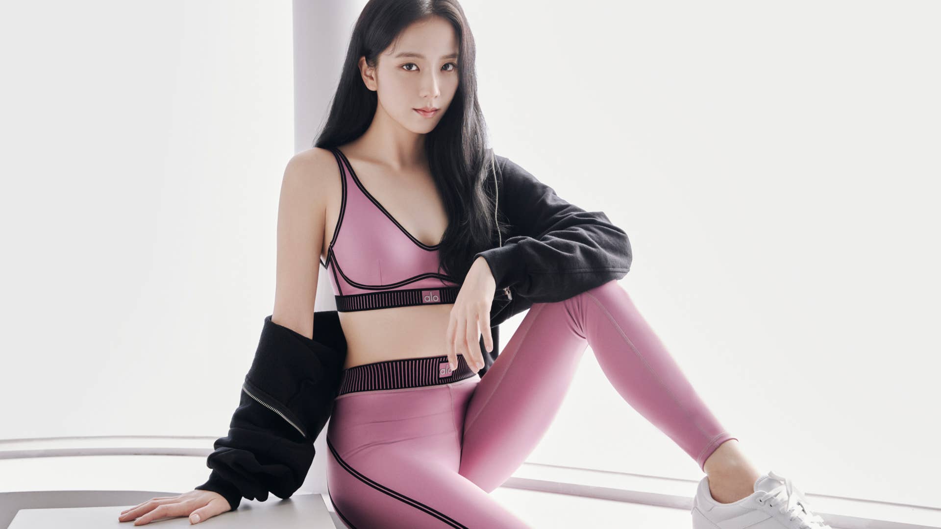 Blackpink's Jisoo Is the New Face of Alo Yoga - Fashionista
