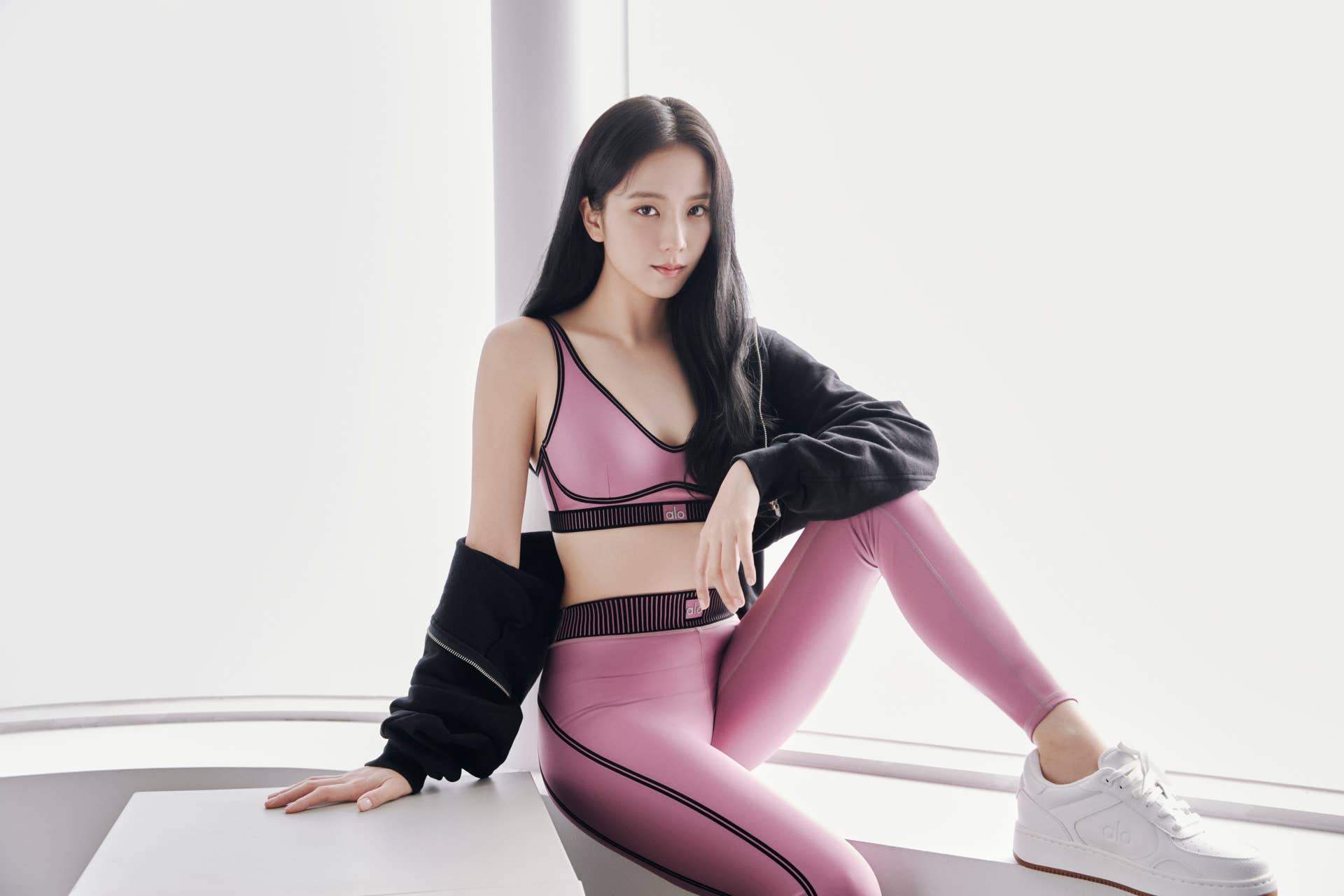Blackpink's Jisoo Is the New Face of Alo Yoga - Fashionista