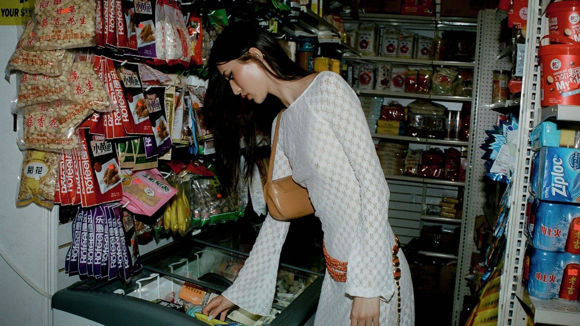 Amoy New York: A Contemporary Clothing Line of '90s-Inspired Staples ...