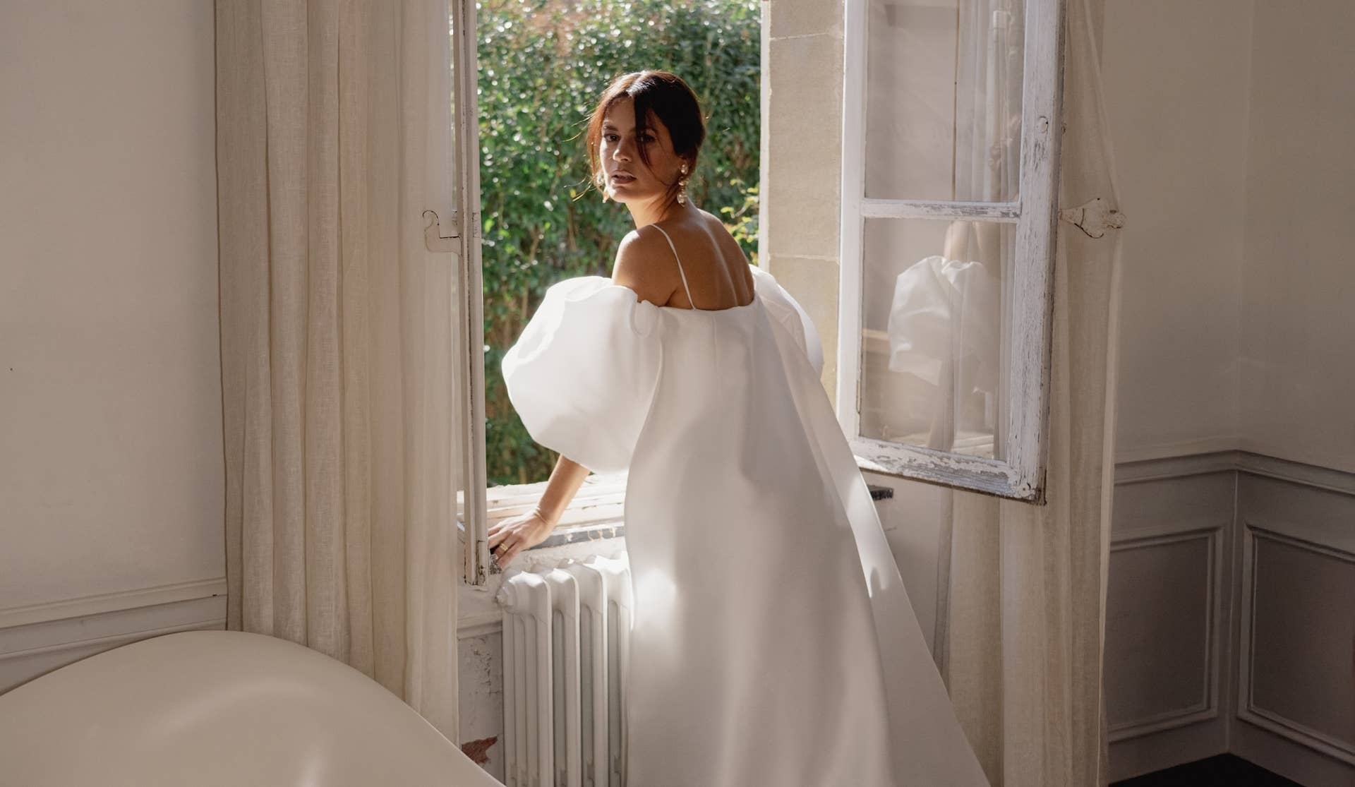 Grace Loves Lace: A Line of Bridal Gowns Handmade in Australia - Fashionista Grace Loves Lace: A Line of Bridal Gowns Handmade in Australia - Fashionista