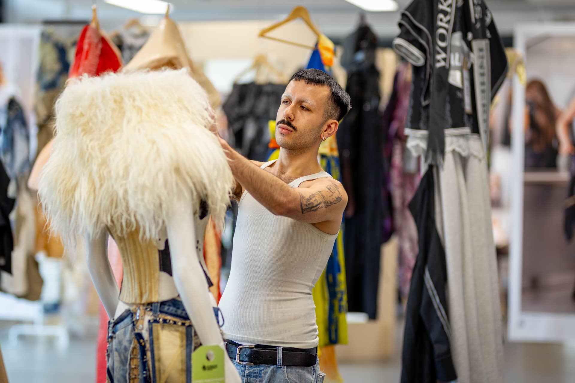 School of Fashion and Textiles, De Montfort University (DMU) Leicester ...