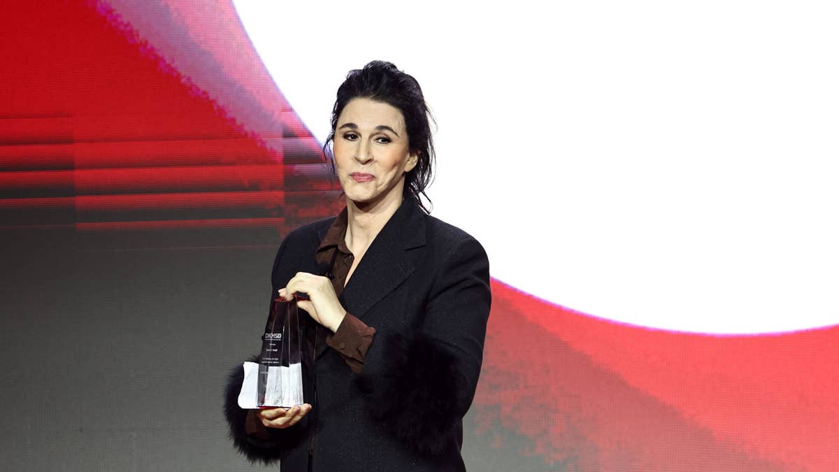 FashionWireDaily — Must Read: A Look at Beauty's Highest-Paid CEOs, Saks Global CEO Details Post-Bankruptcy Strategy