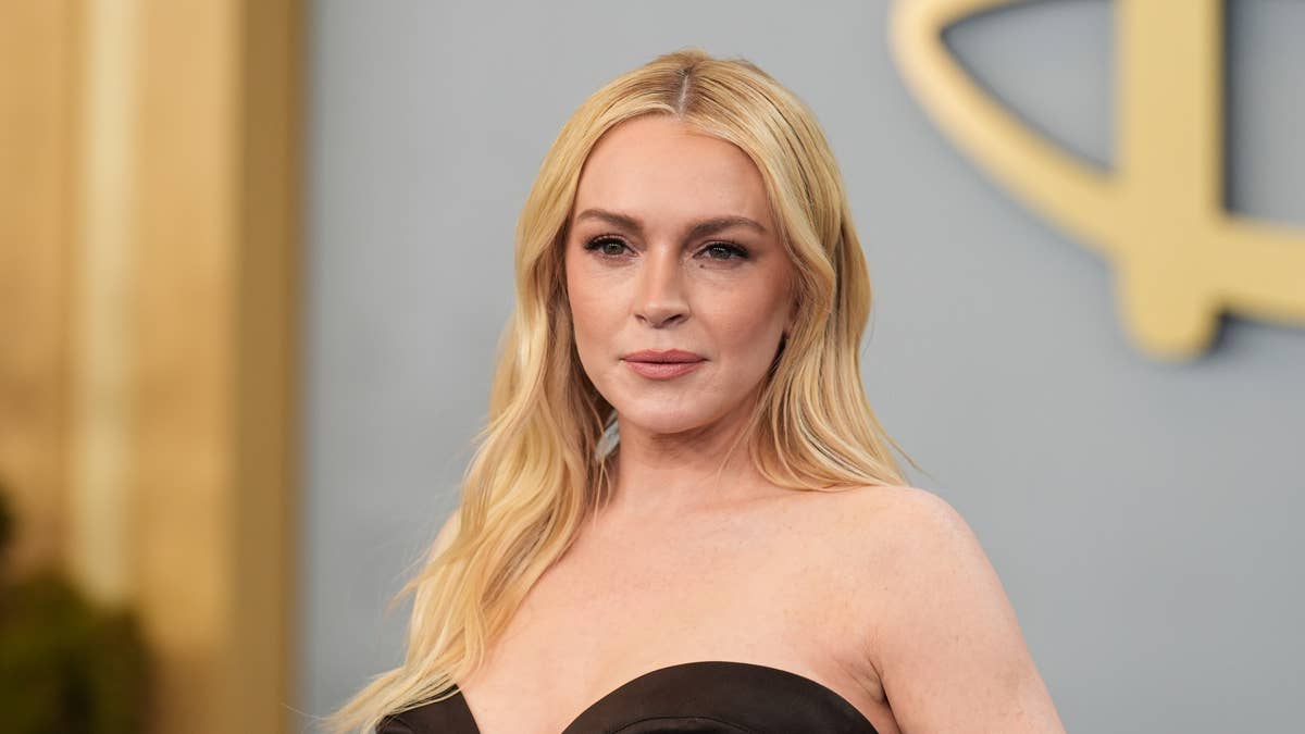 Must Read: Lindsay Lohan to Enter Celebrity Beauty Market, U.S. Retail Sales Fell in July