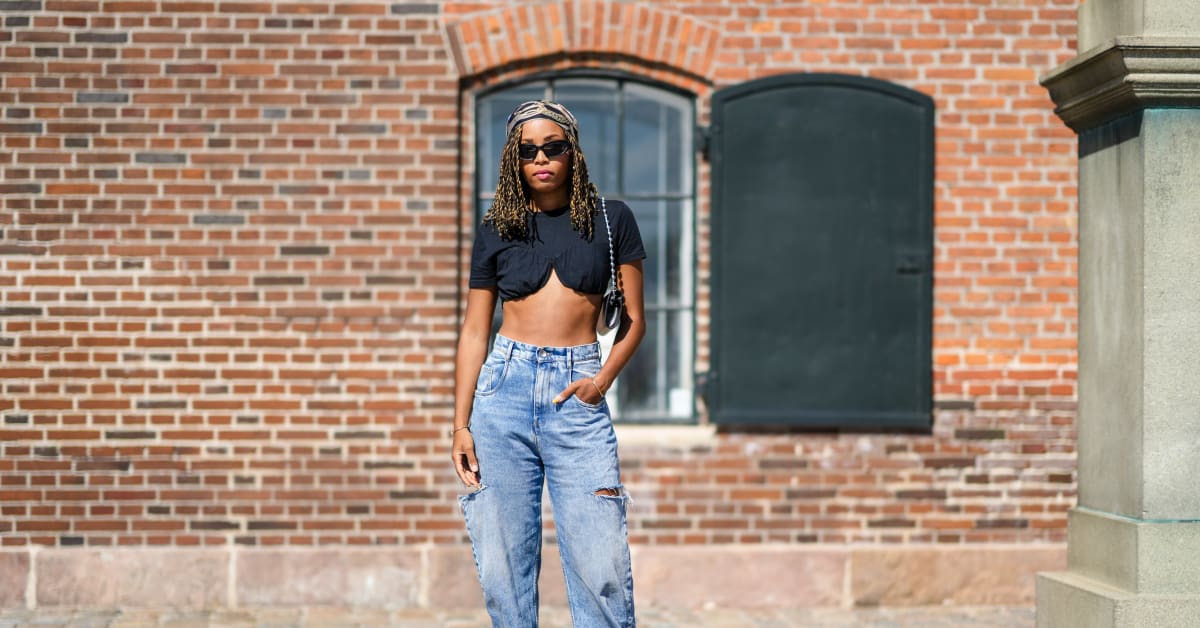 2022 Hot Sale Women Ripped Elastic Waist Jeans Fashion Slim High