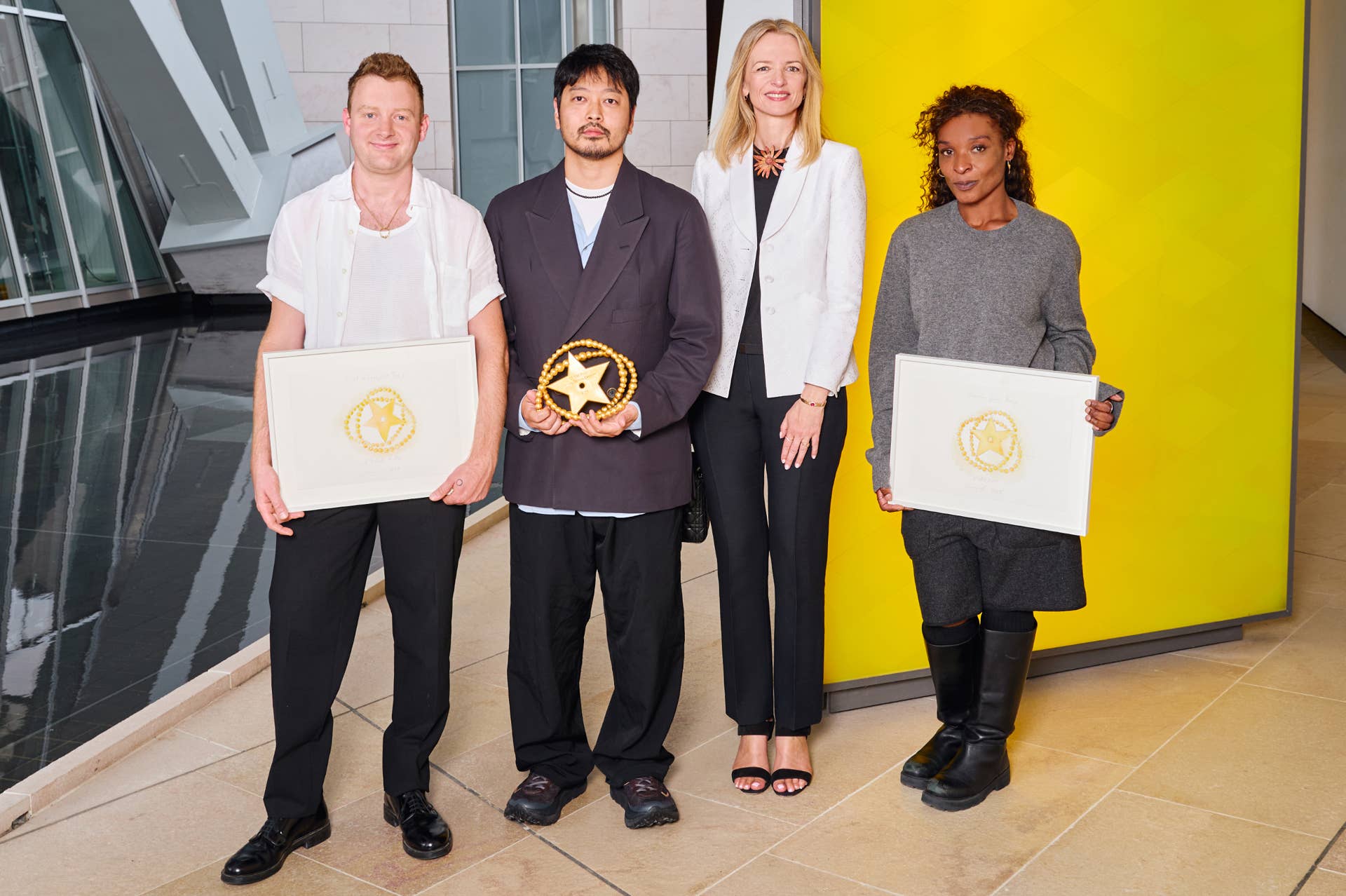 Das japanische Herrenmodelabel Soshiotsuki gewinnt den LVMH-Preis 2025.