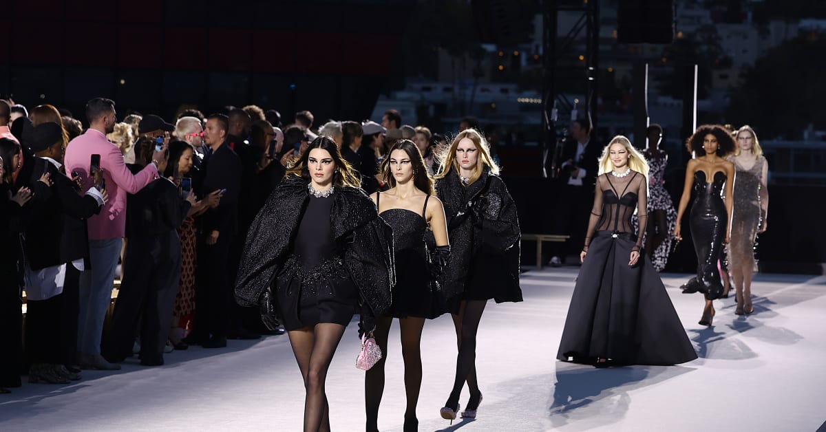 Gianni versace best hot sale collection