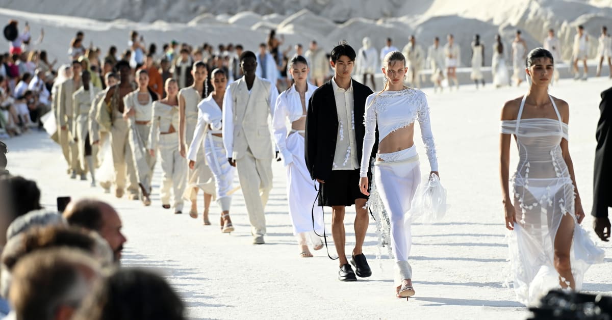 Jacquemus and Mother Nature Collab on Another Stunning Runway Show