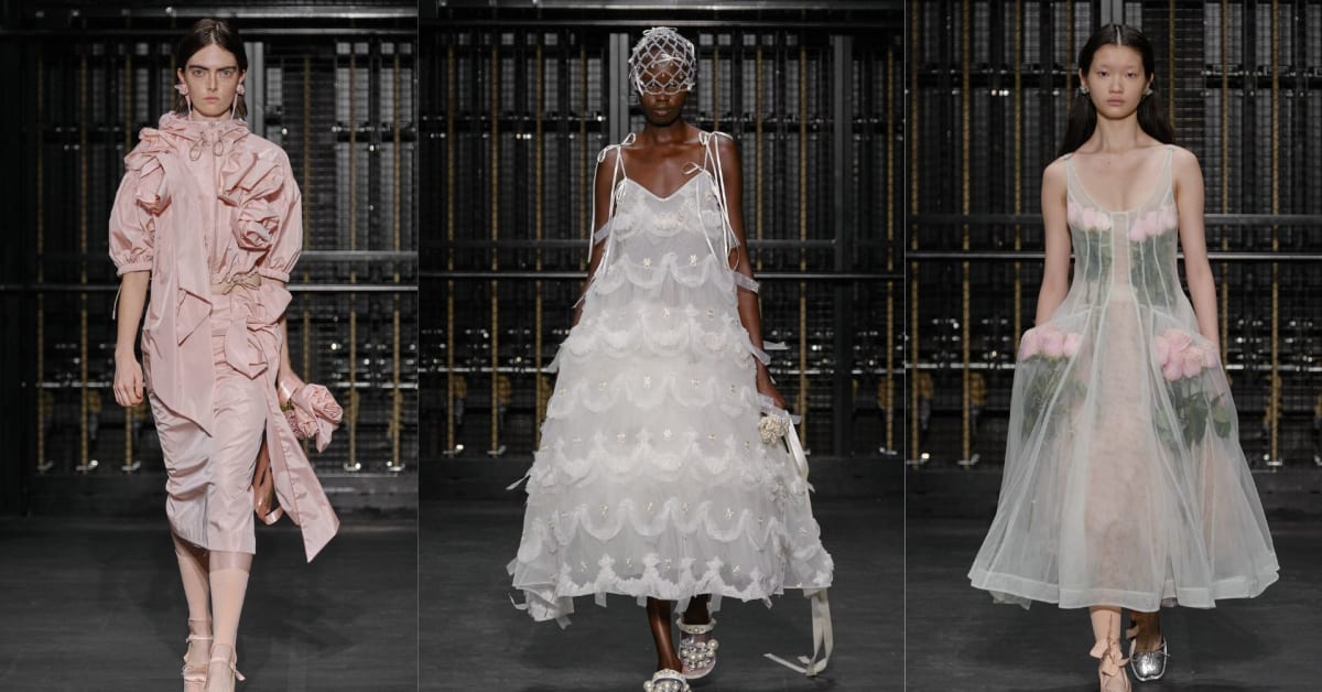 Simone Rocha Melds Roses, Bows and Bridal With Voluminous