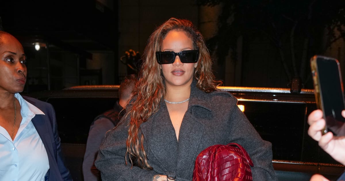 Rihanna gucci bag top