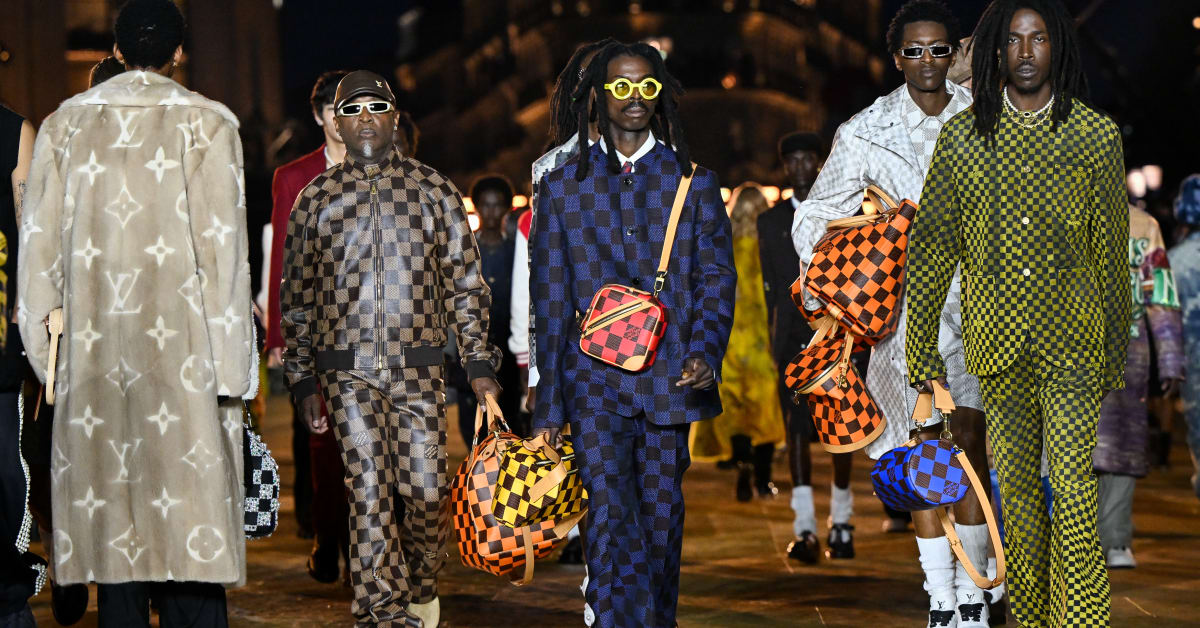 Louis vuitton costume new arrivals