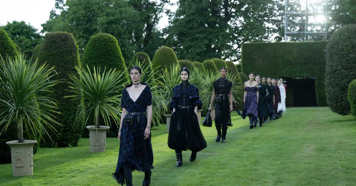 Dior's Cruise 2025 Collection Is Fit for a Modernized Scottish