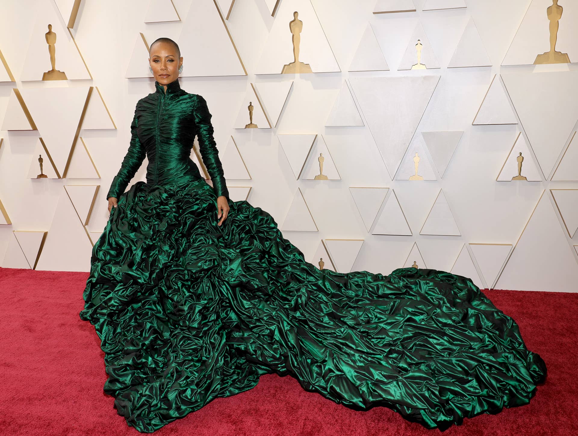 Glenn Martens' Jean Paul Gaultier Couture Collection Got the Red Carpet  Moment It Deserves - Quick Telecast