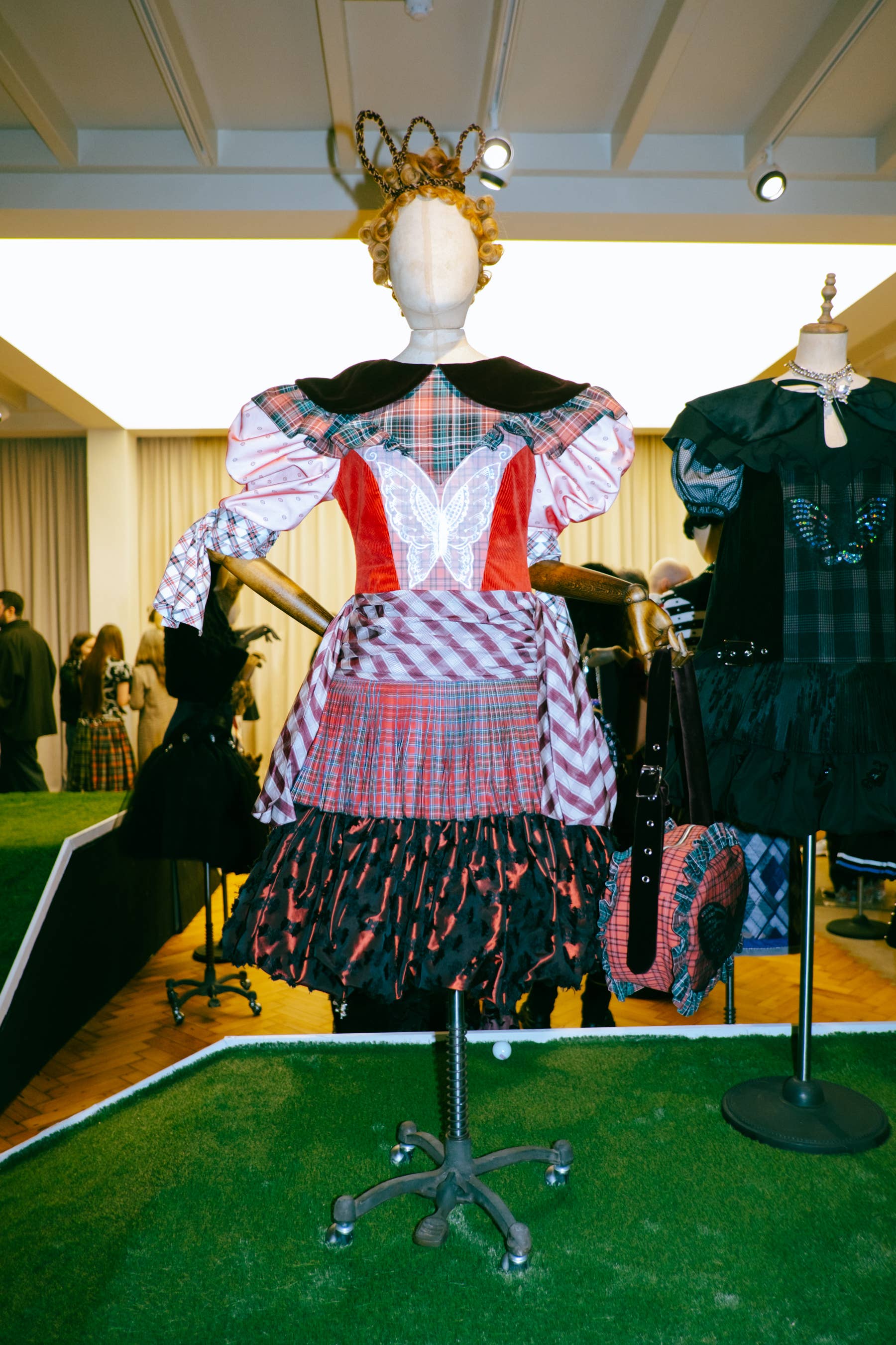 LFW_AW26_ChopovaLowena_BFC_CrisFragkou_1