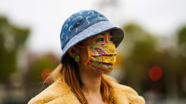 Street Style PFW Face Mask