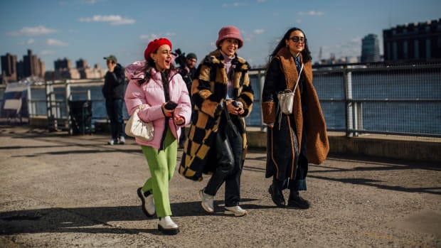 new-york-fashion-week-street-style-fall-2022-88