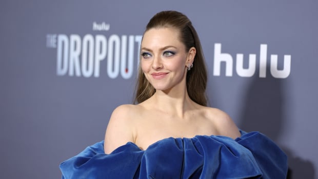 Amanda Seyfried attends the premiere of Hulu's "The Dropout" at DGA Theater Complex on February 24, 2022 2