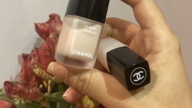 chanel la camelia base and oil hed 2
