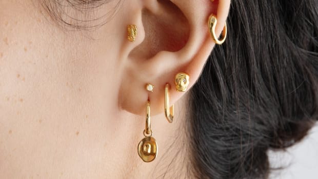 studs-square-hoop-earrings-promo