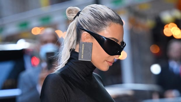 kim-kardashian-balenciaga-credit-card-earrings
