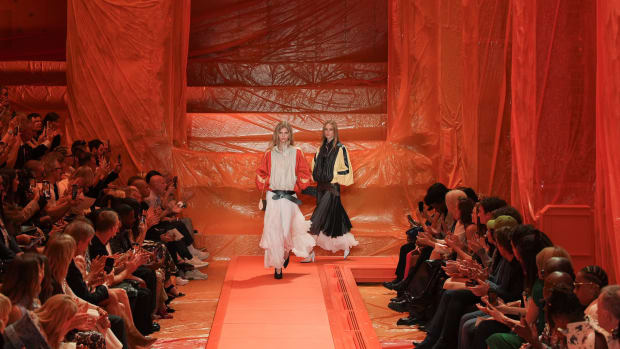 Must Read: Louis Vuitton Names Le Sserafim Brand Ambassadors, Why  Victoria's Secret Is Bringing Sexy Back