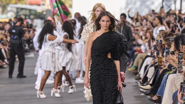 Emma Chamberlain Frontrow @ Valentino Paris Haute Couture Fall