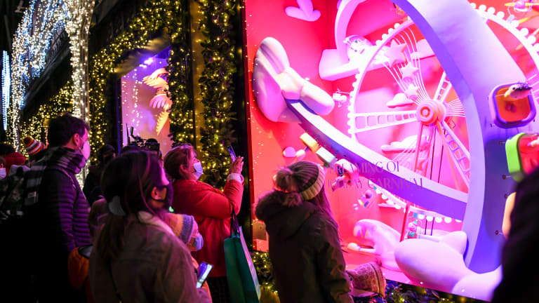 Here Are All the Must-See New York City Holiday Windows
