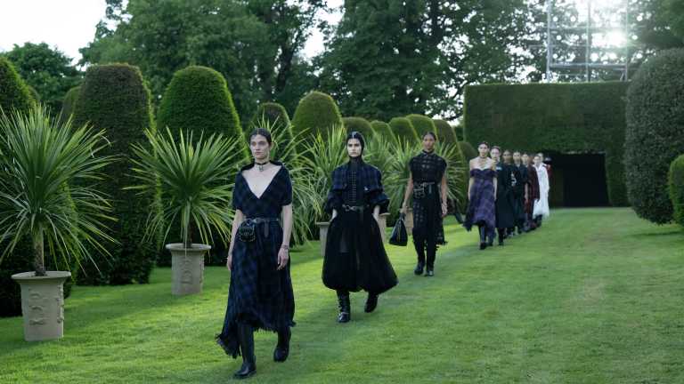 Dior's Cruise 2025 Collection Is Fit for a Modernized Scottish Costume
