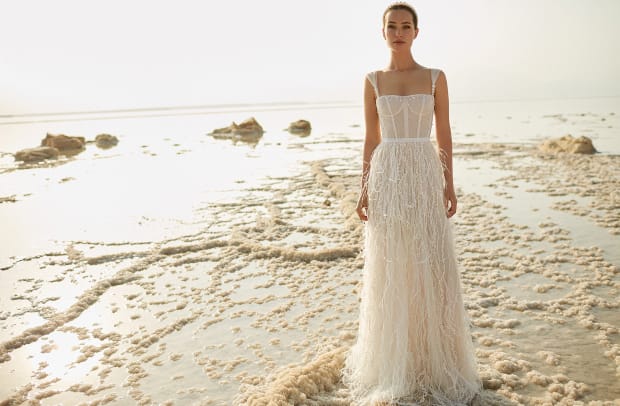 eisen-stein-bridal-spring-2022-wedding-dress-corset-feathers