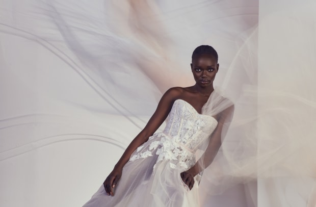 Mira Zwillinger -spring-2022-bridal-wedding-dress-corset