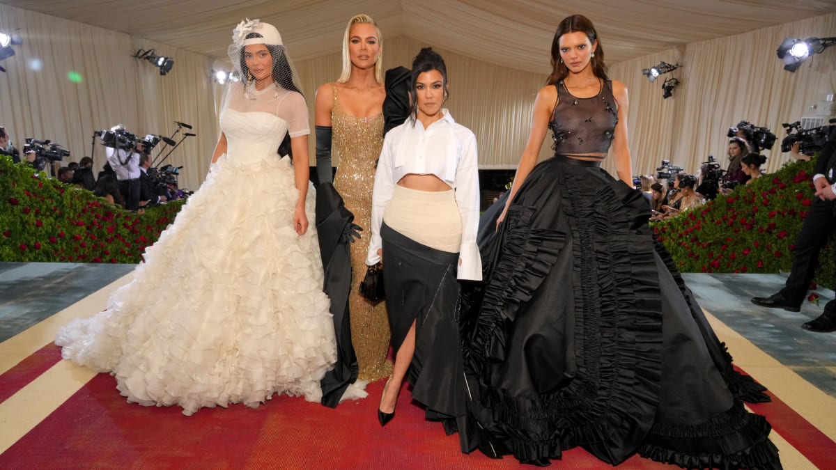 Kris Jenner's Closet Tour Is The Ultimate Fashion Goals