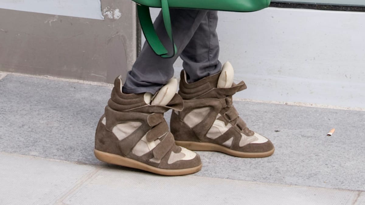 onderwerp Verbieden Illusie The Inevitable Has Occurred: Isabel Marant Is Bringing Back Her Wedge  Sneakers - Fashionista
