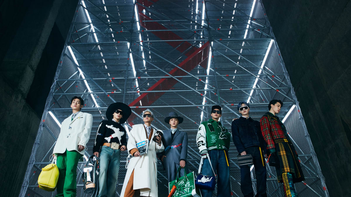 BTS Modeled Louis Vuitton's Fall 2021 Men's Collection in Seoul -  Fashionista