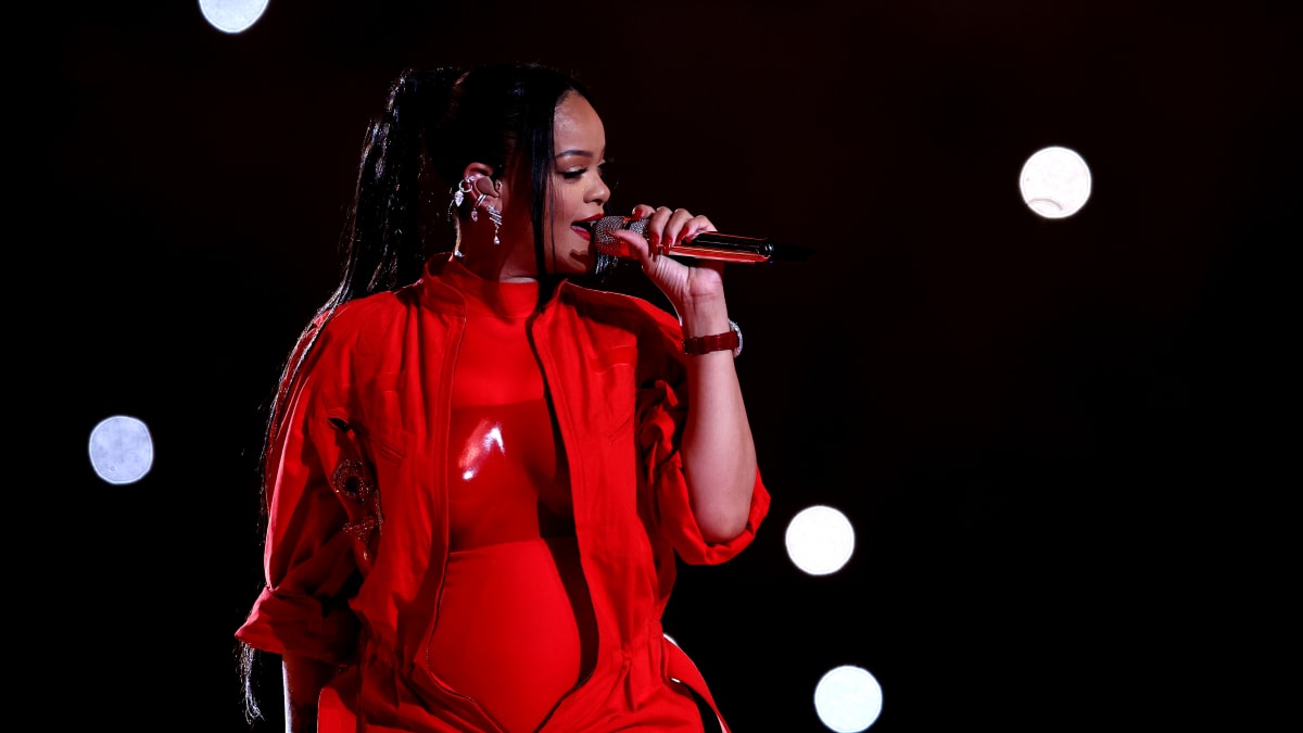 Rihanna Wore a Comfy Black Bra from Celeb-Loved Hatch