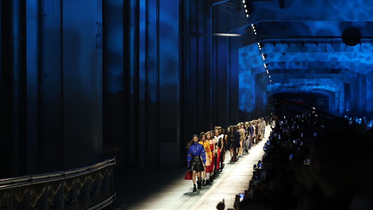 Presidential politics, high fashion meet at Louis Vuitton's