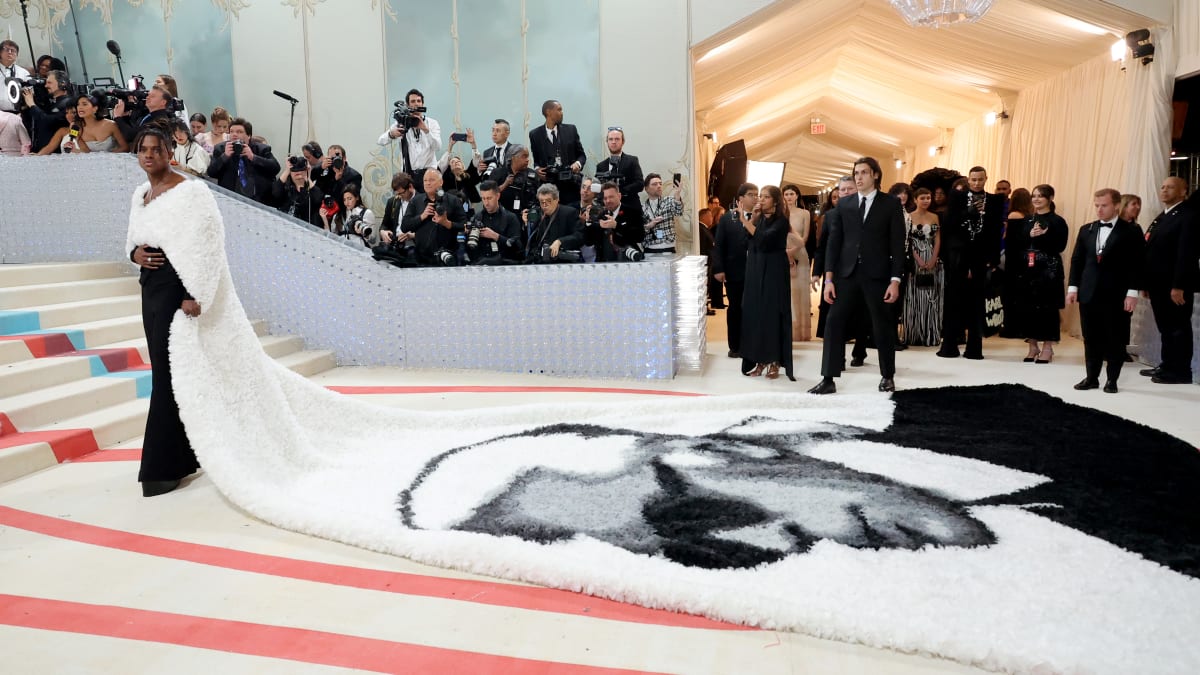 Jeremy Pope Brings the Drama to the 2023 Met Gala With a 30-Foot Karl Kape  - Fashionista