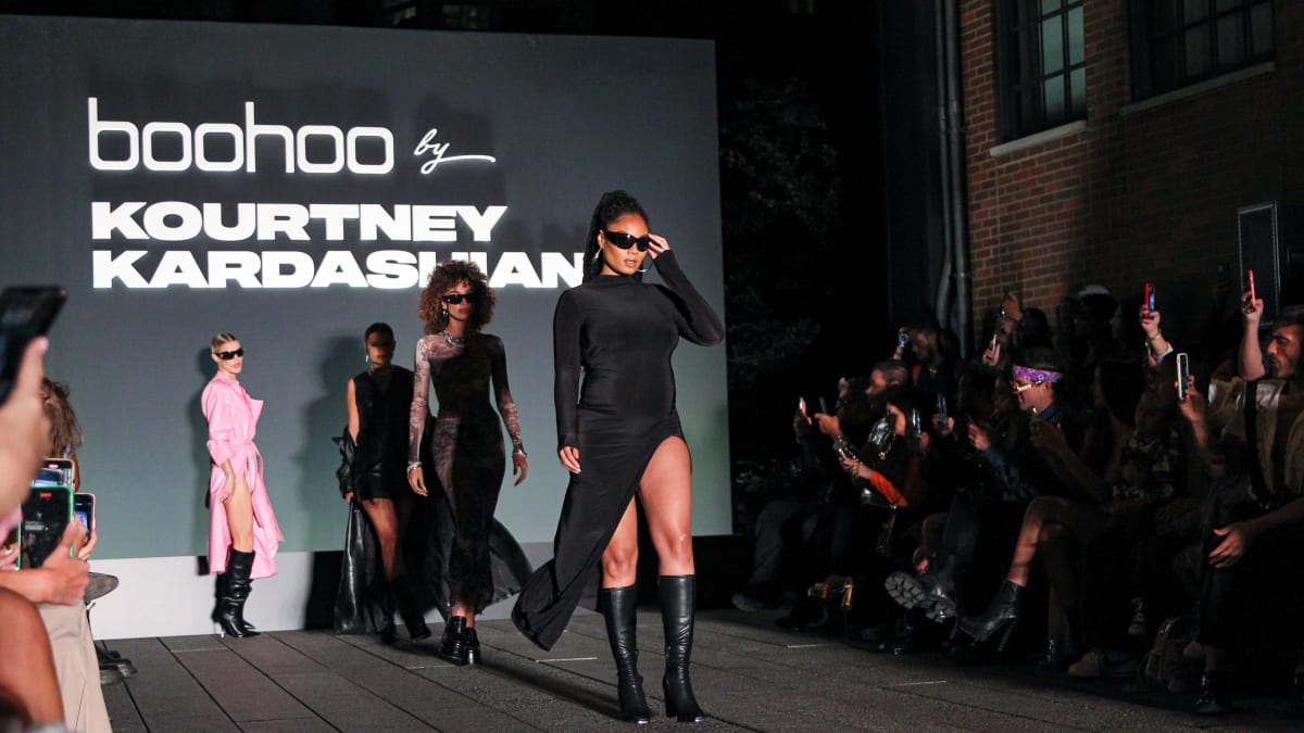 Shows with Jess - Fashion Icon Kourtney Kardashian Rockin' her Louis  Vuitton Mini Speedy! *Scoop yours at CMSP for $225!*