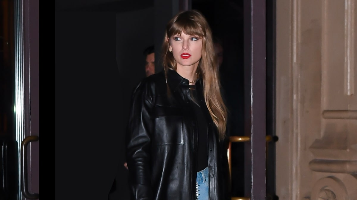 Taylor Swift Wears Travis Kelce's Jersey Number on a Diamond