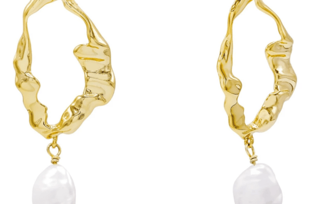 adinas-jewels-pearl-wavy-stud-earring