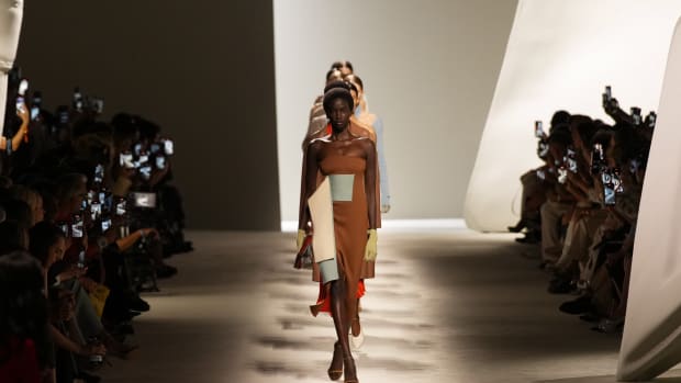 Fendi runway watch top