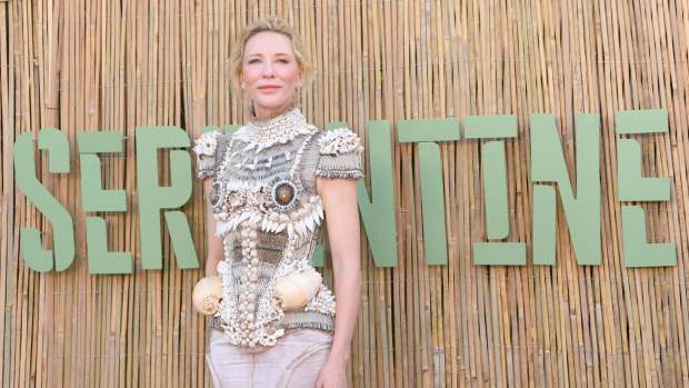 Girl's CELEB FASHION RULE : Fashionista… Celebrity Style - Fashionista