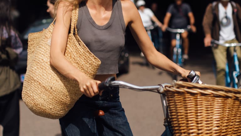 33 Chic Oversized Handbags to Channel Your Inner Mary Poppins