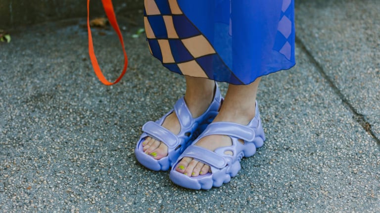 Jelli slide deals sandal