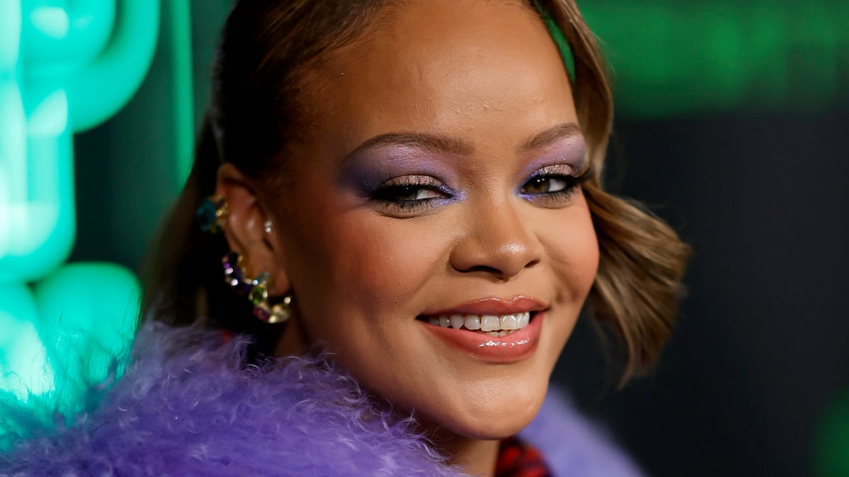Rhianna make top up