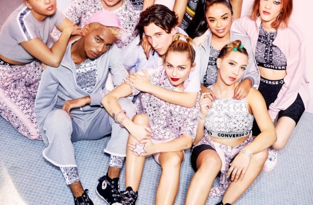 Miley cyrus discount converse collection