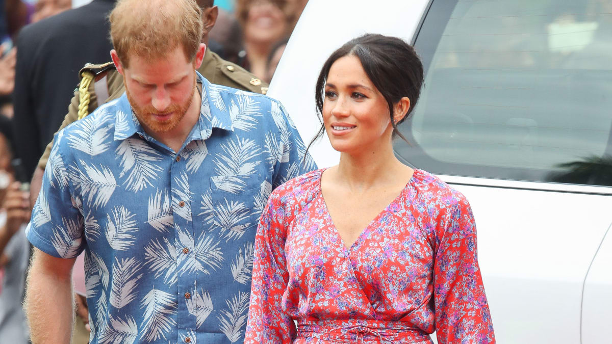 Meghan markle figue dress discount