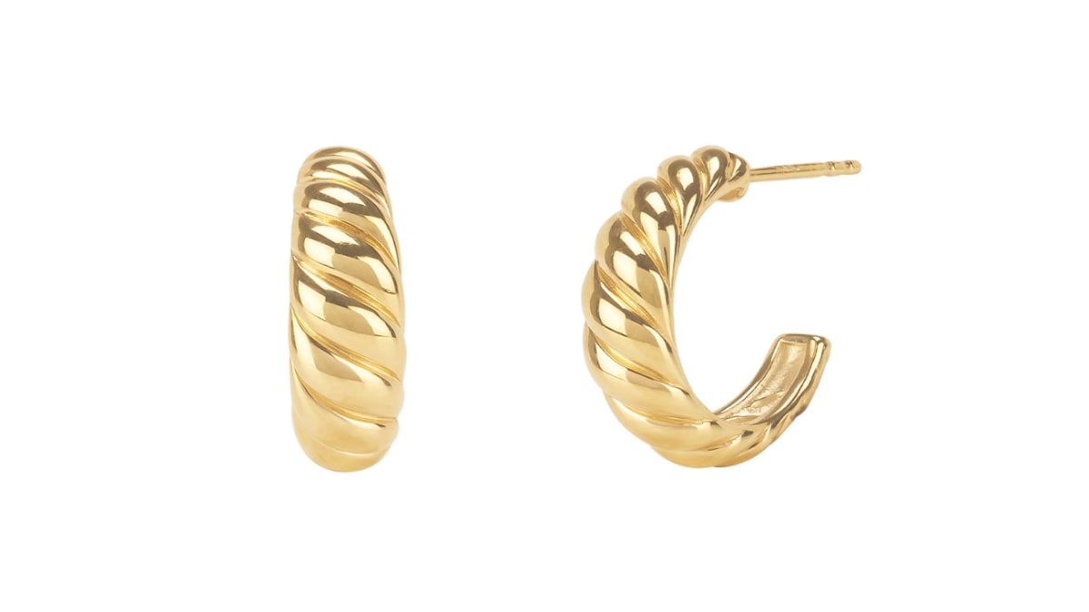 mejuri-croissant_vermeil_hoops