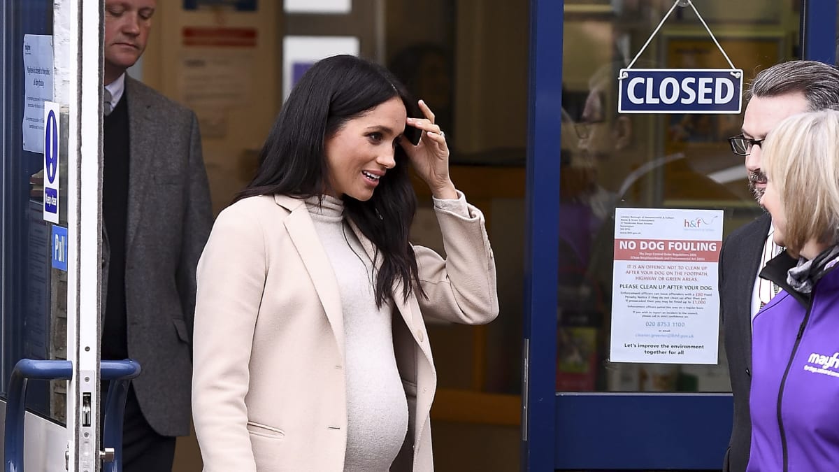 Meghan markle top maternity dress h&m