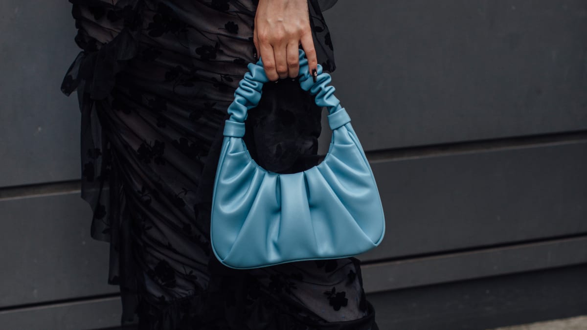 Bottega veneta scrunch best sale bag
