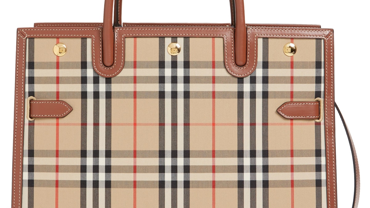 Burberry look store alike purse